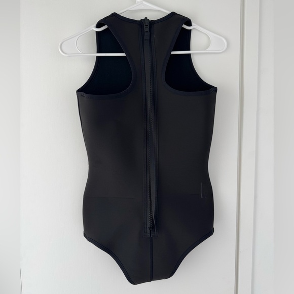 ansea Yulex Black Wetsuit - Picture 4 of 9